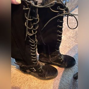 10W LACE UP COMBAT KNEE BOOT, BLACK VELVET
